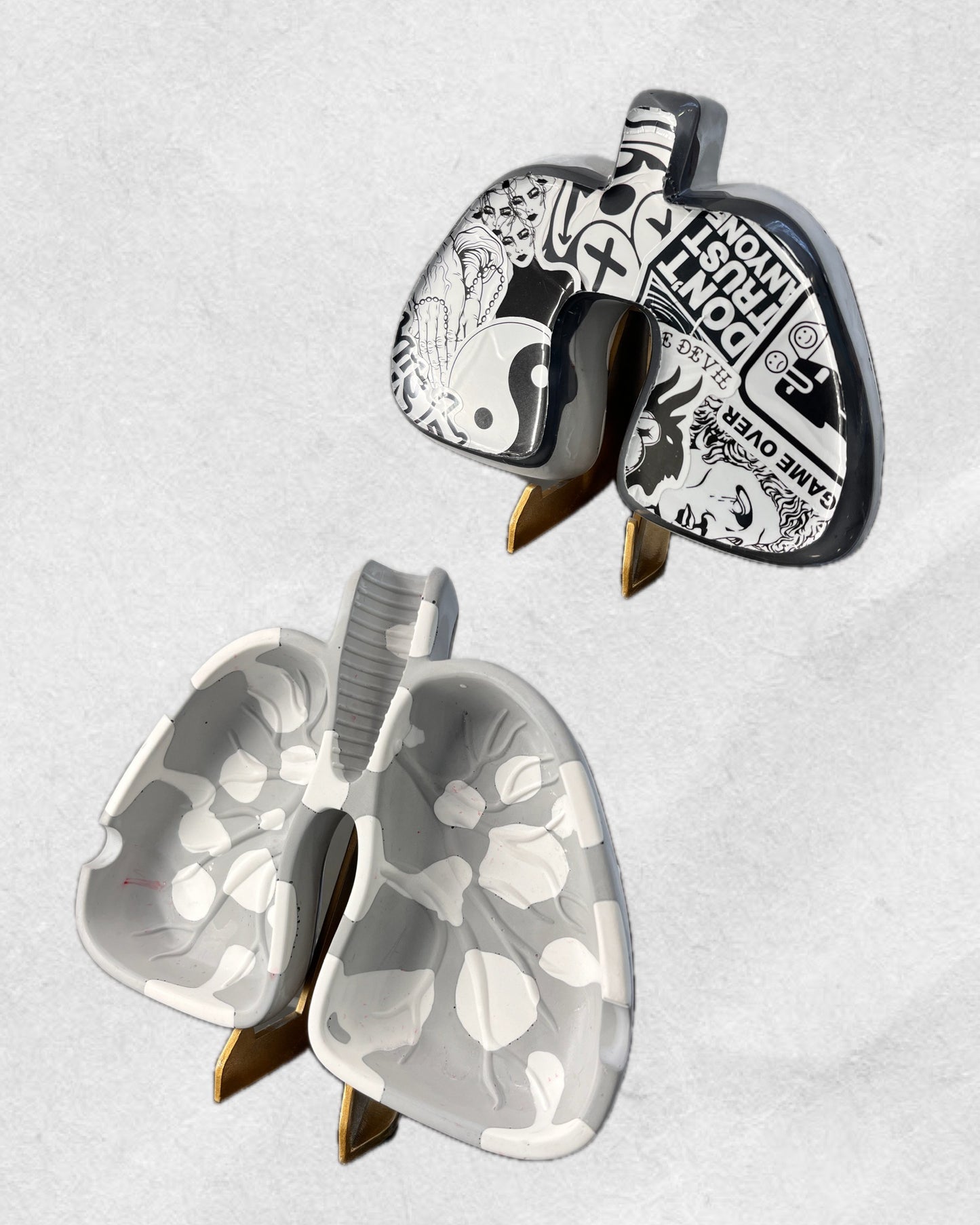 ASHTRAY (Static Noise)