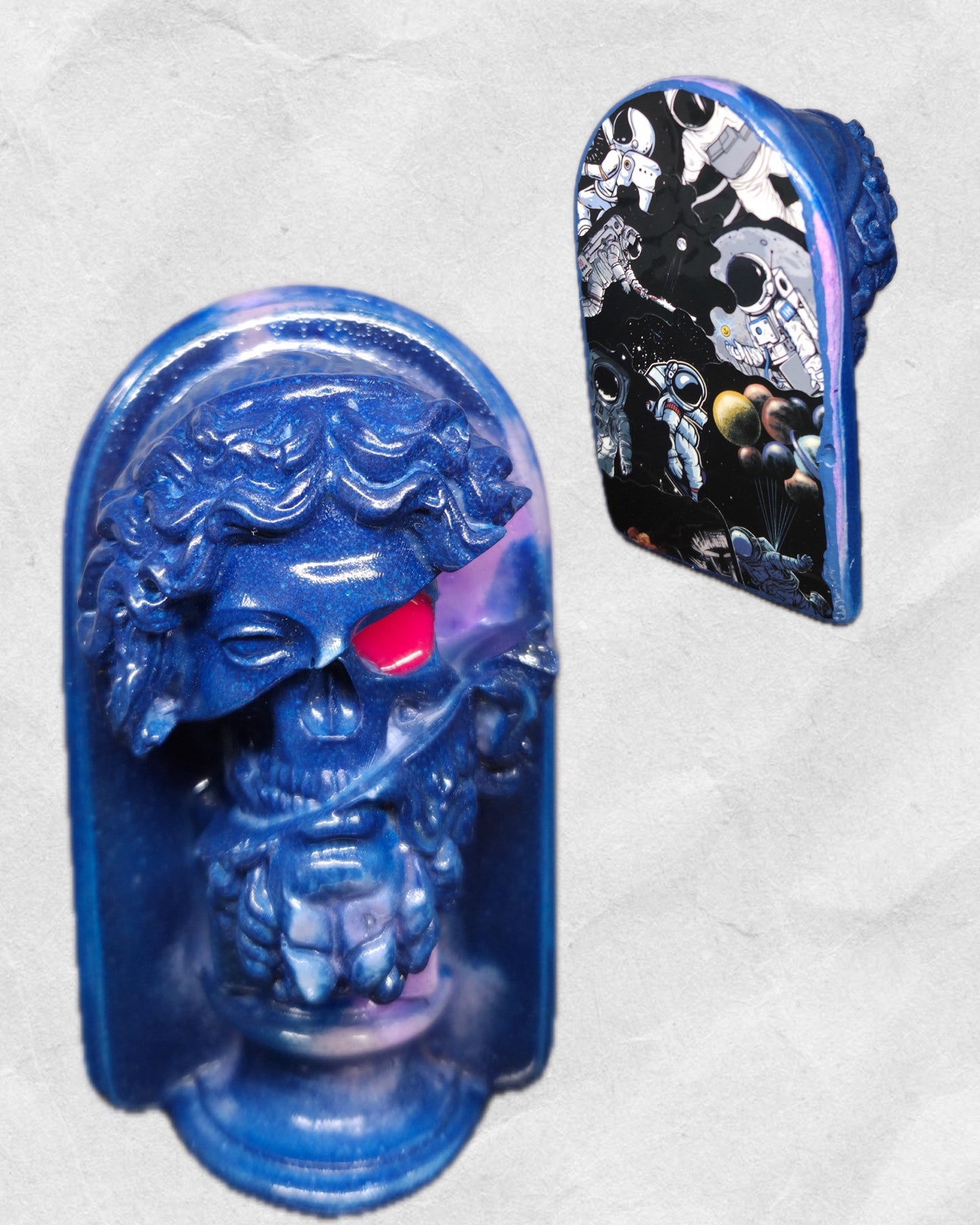 XNOXEUS (''Future Relic'')