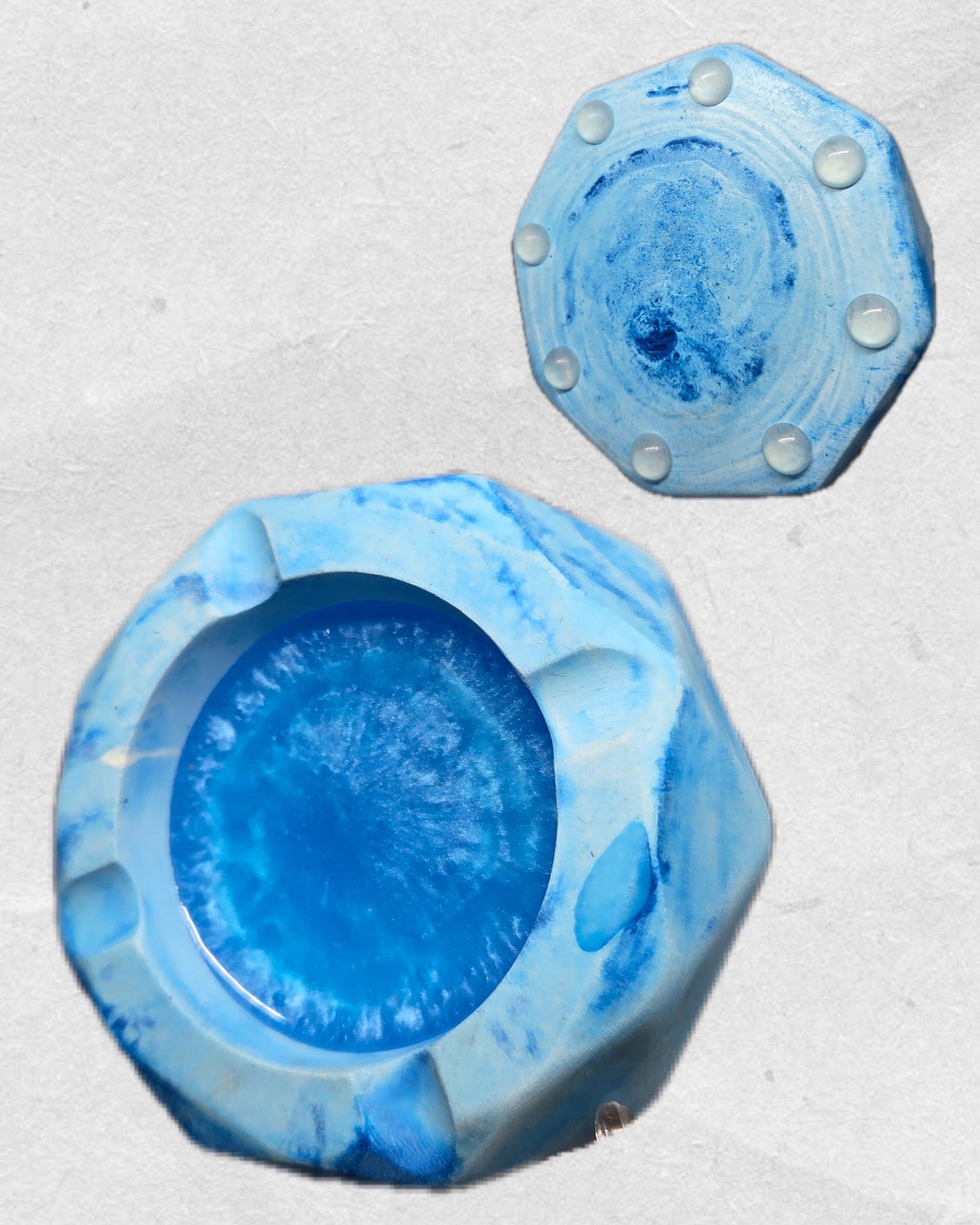 ASHTRAY (“Elsa's Stash Spot”)