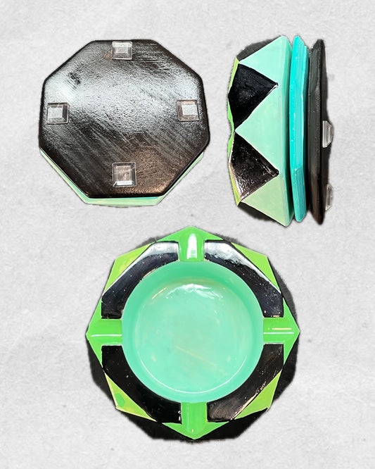 ASHTRAY (“Mint Condition”)