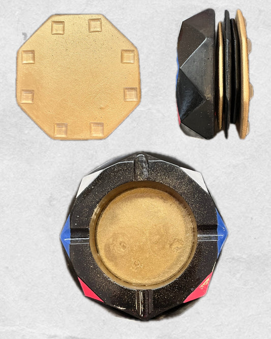 ASHTRAY (“Volchitsa”)