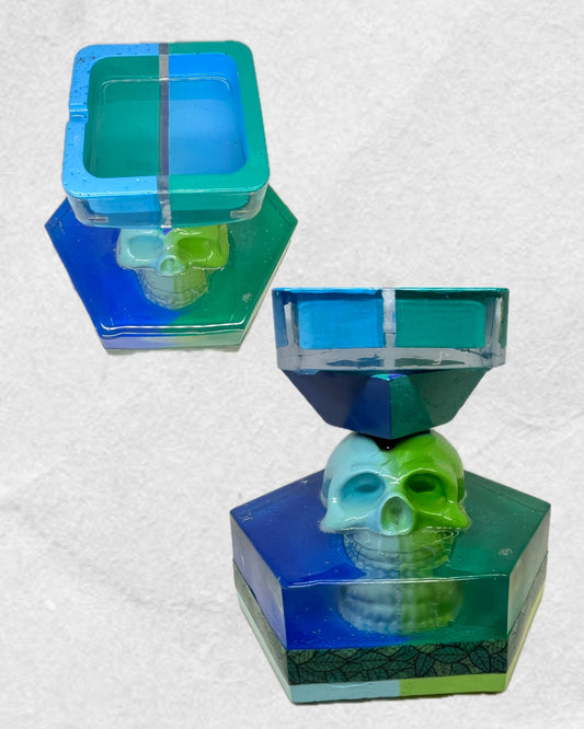 ASHTRAY (“Strata Nocturne”)
